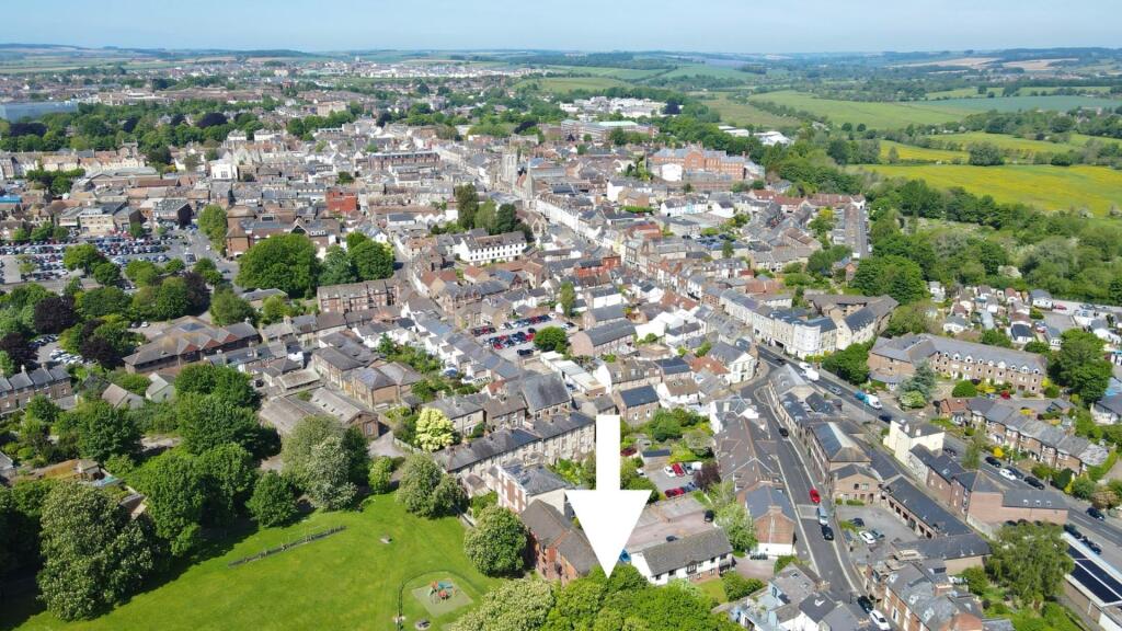 dji_fly_20250515_105442_67_1747302907432_photo.jpe