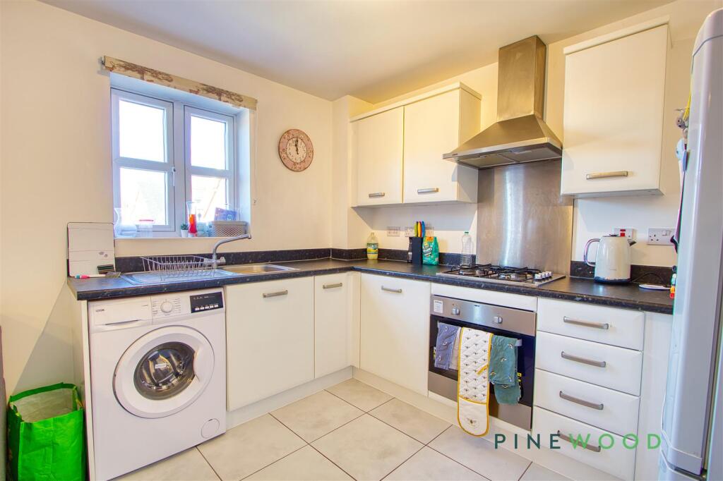 Kitchen / Lounge / Dining Room