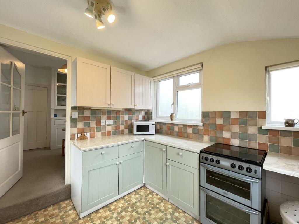 Bowden Park Road 47 Kitchen 2.jpg