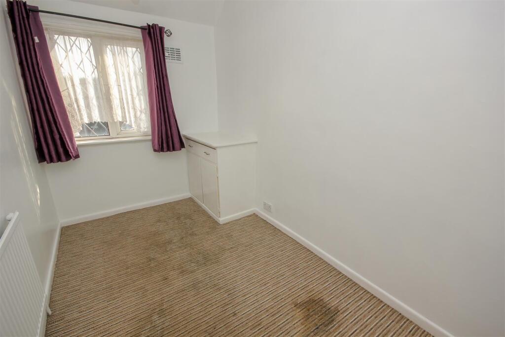 Bedroom 3.jpg