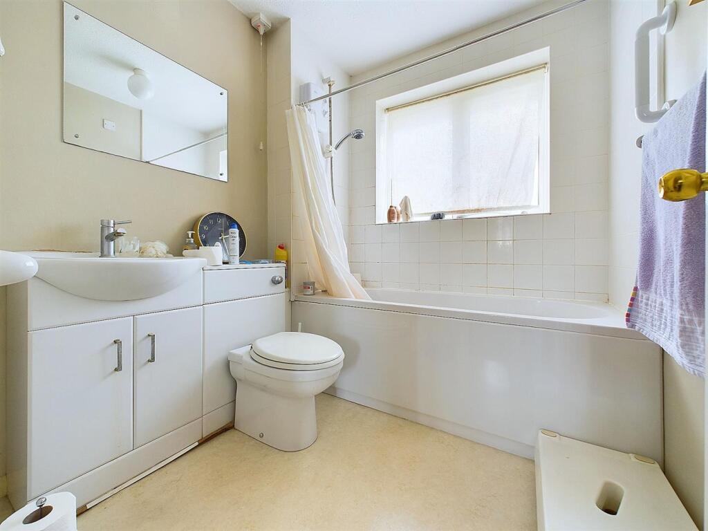9  - Two-Bed Terraced House In Yate Form Modernisa