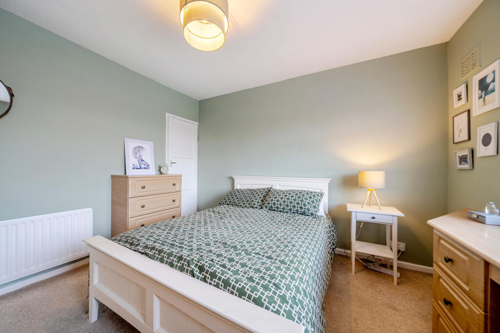 1373032-17-6908a92b3ad71