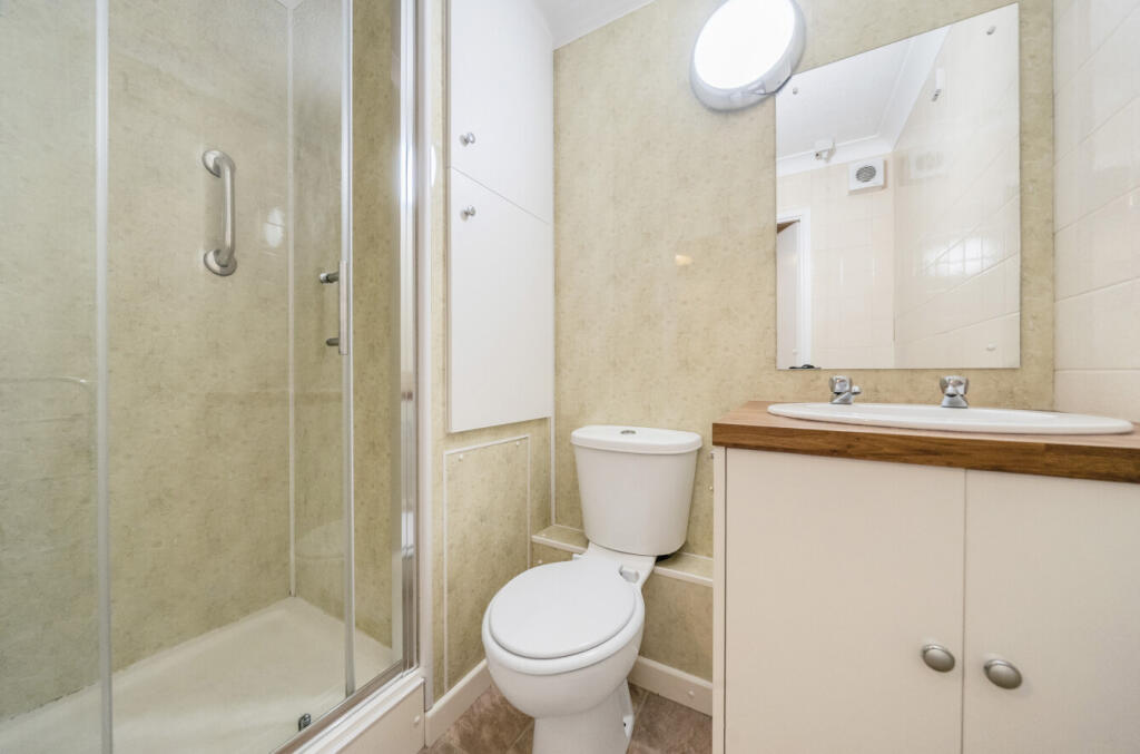 1316292-27-685d3e...