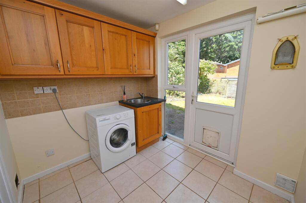 utility room.JPG