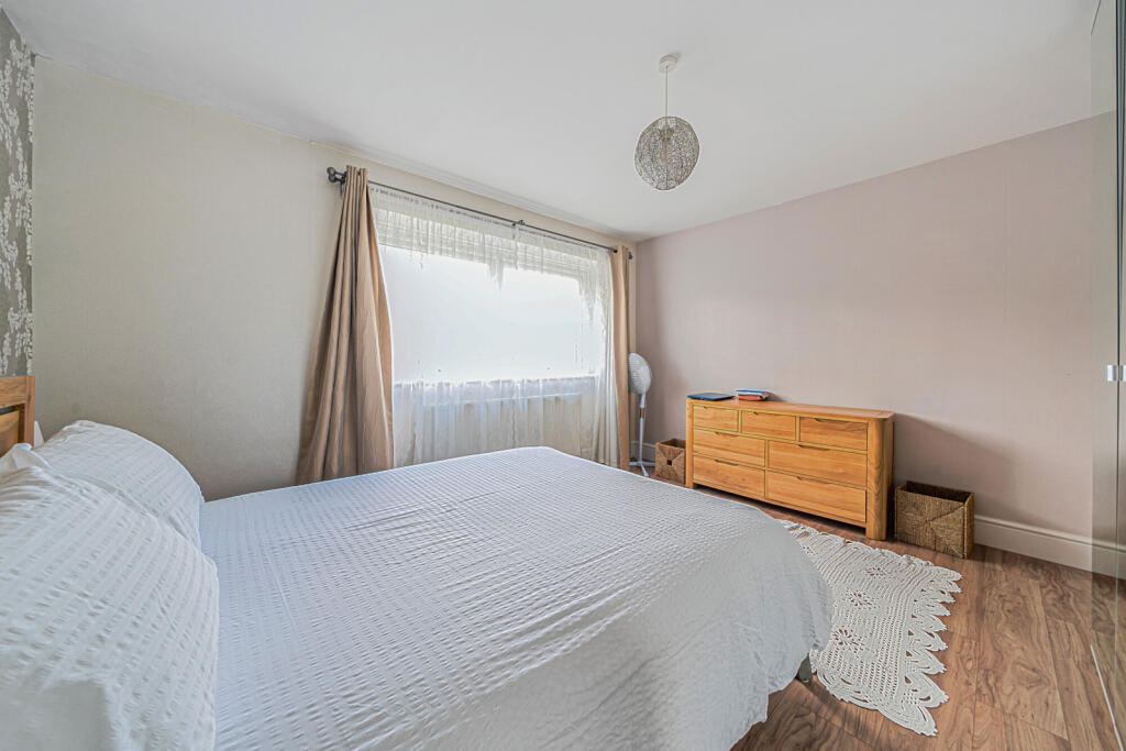 1349825-7-68c43ac...