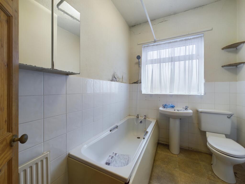 CAM04634G0-PR0016-STILL002