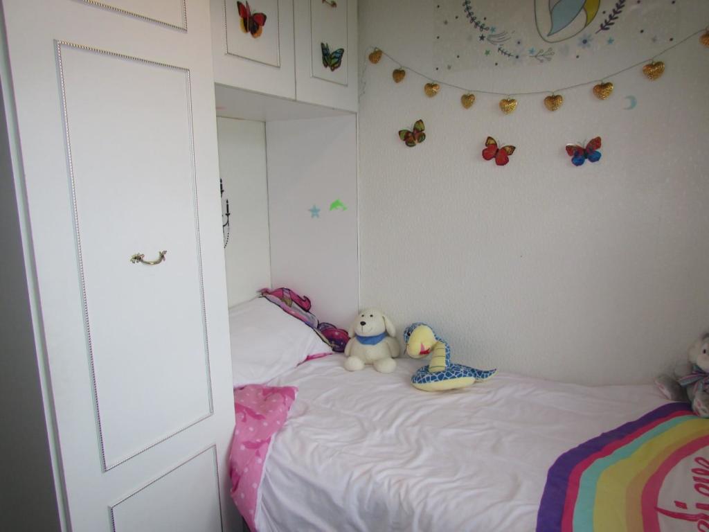 AshtonCres33bed3.JPG
