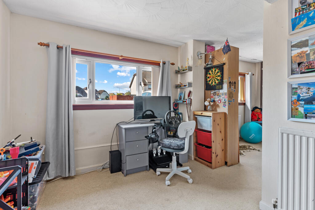 Downstairs Bedroom 5