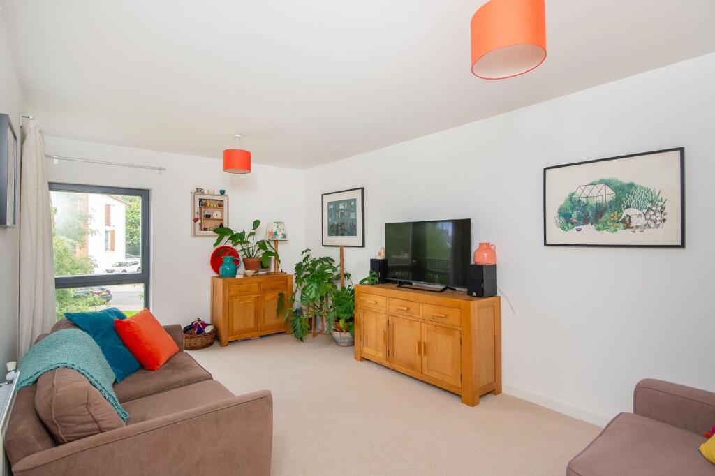 YAWNAMOR41 - Reception C.jpg