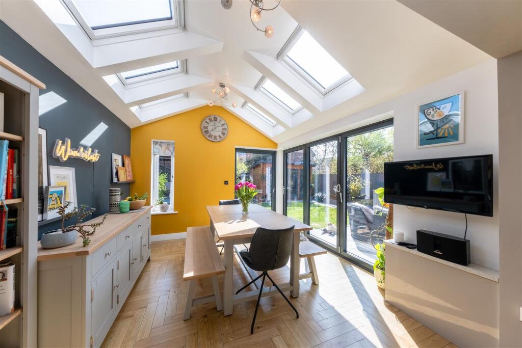 23 Waystead Close-009.jpg