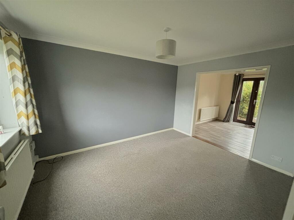 lounge.JPG