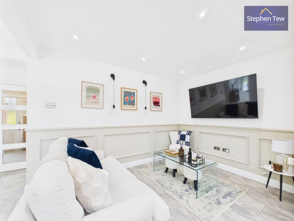 Living / Dining Kitchen