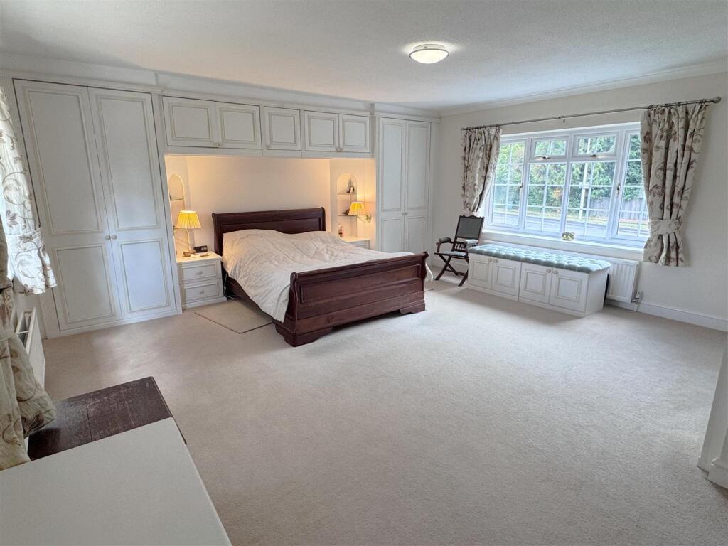 Bed 1a.JPG