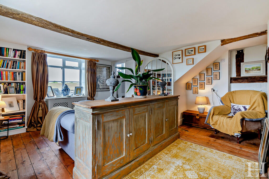 8647614-interiorW...