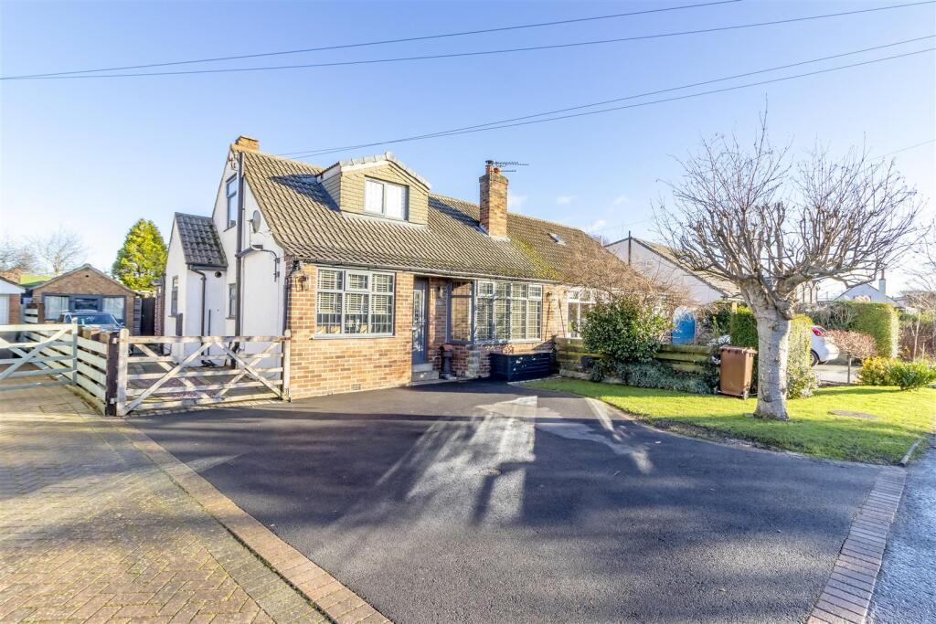 The Rowans, Bramhope