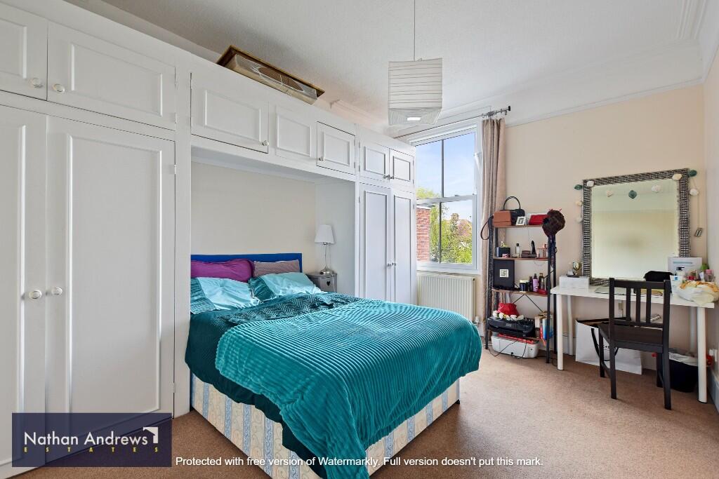 Astley Avenue, London, NW2