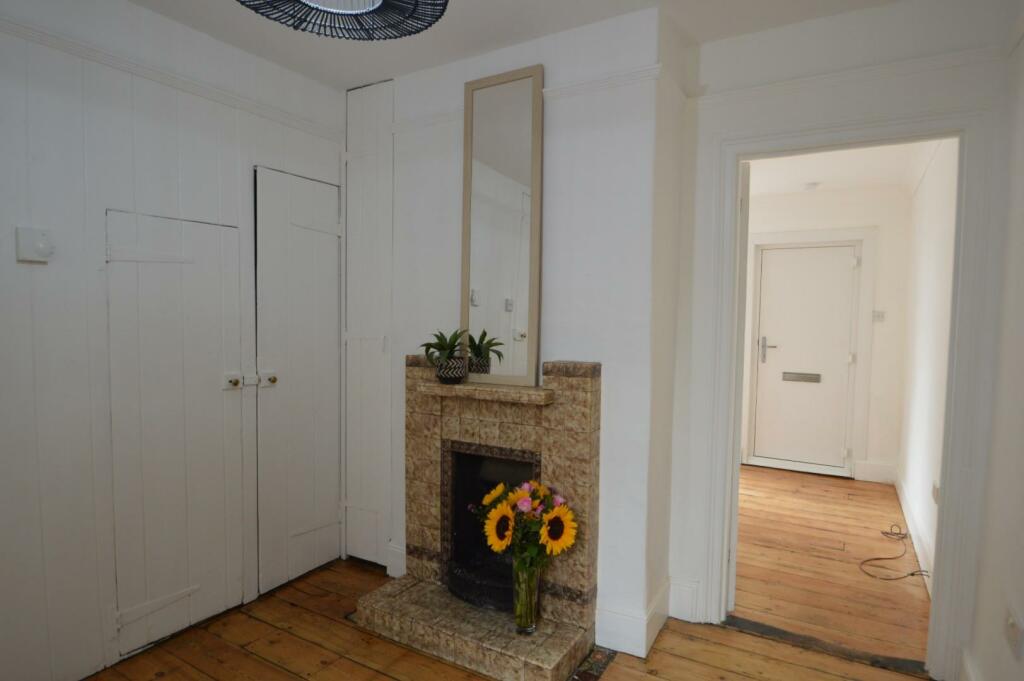 Dining room.JPG
