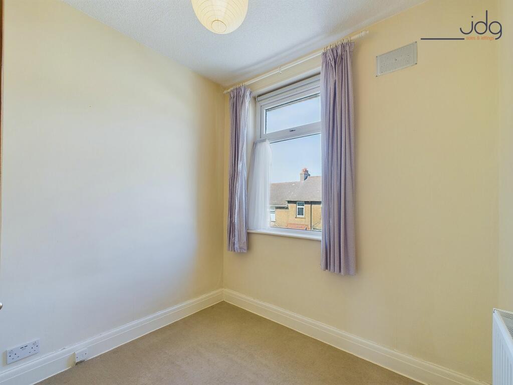 The 3rd bedroom is a good size single room