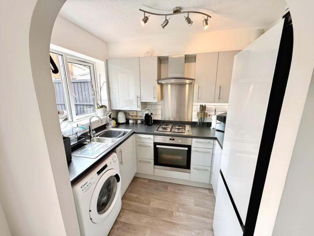 22 Coopers kitchen 1.jpg