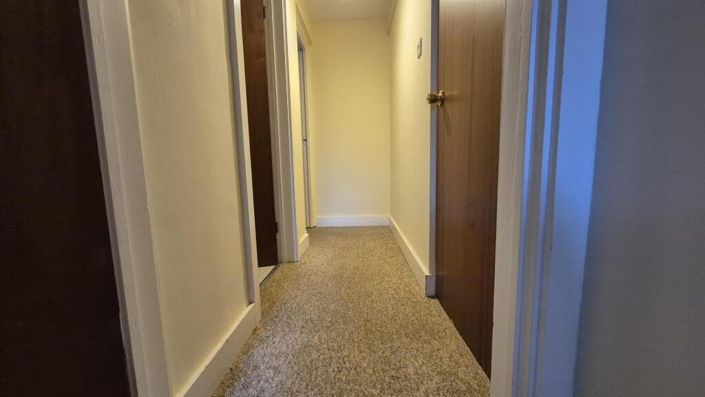 F417DS Hallway.jpeg