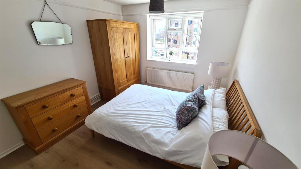 Bed 1