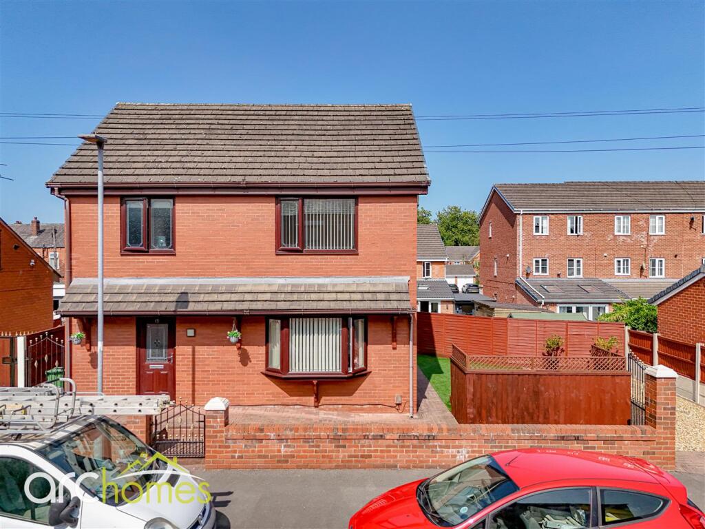 dji_fly_20250815_143306_0709_1755269394432_photo.j