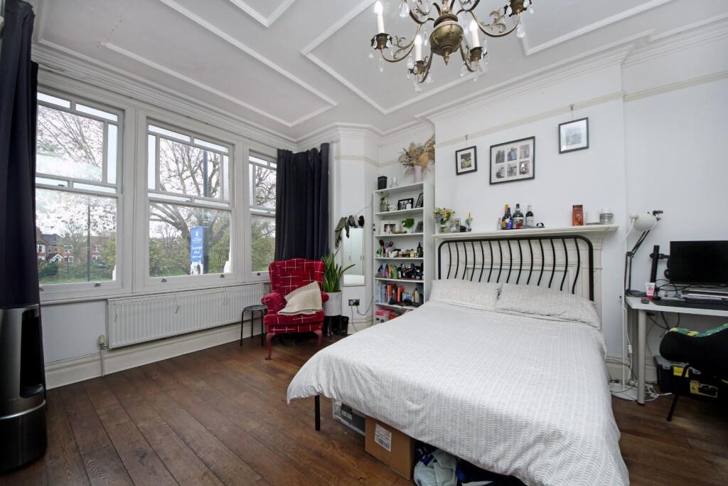 GV- 2 Wolverton Mansions  (2).jpg