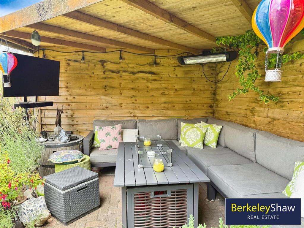 95b2b04a--4FFA-92A8-5EA10784CA6A-68765-000025AA790