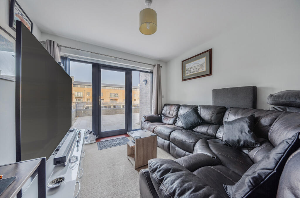 1383179-9-691eede...