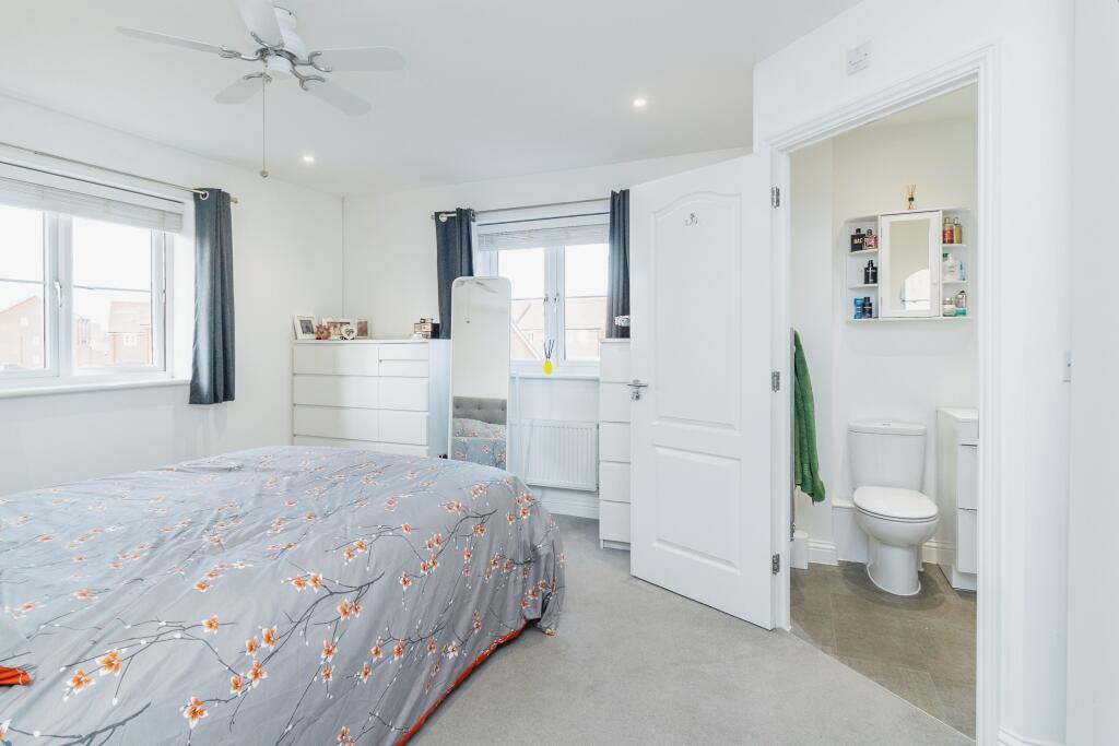 Master En-suite