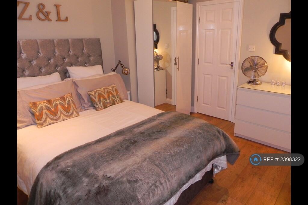 Double Ensuite Bedroom