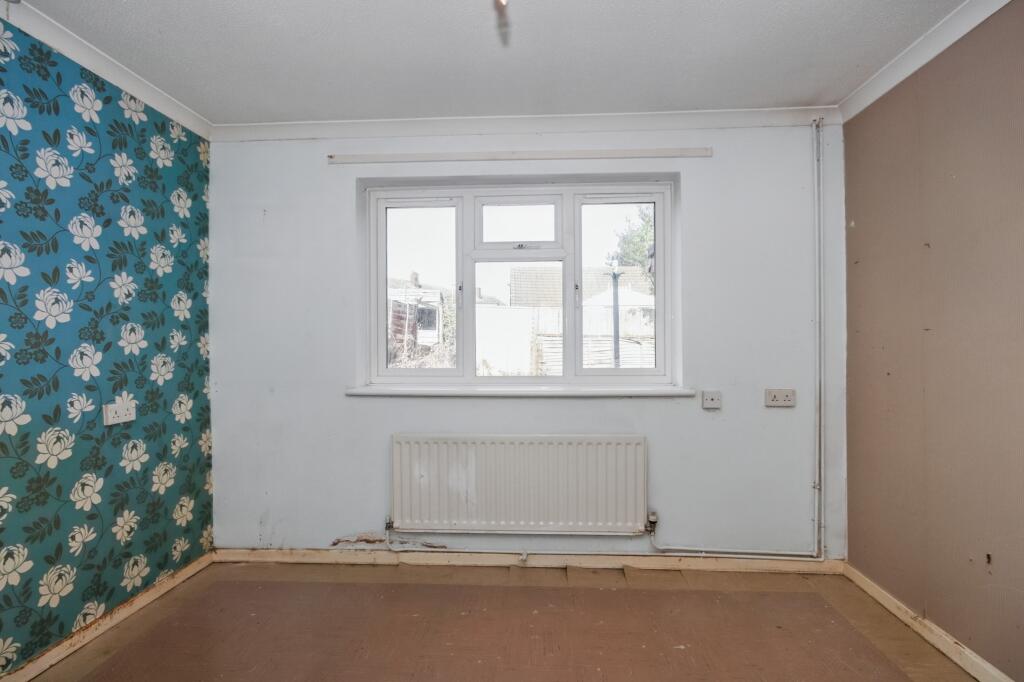 10 Beaumaris Road, Sawtry, Huntingdon, Cambridgeshire PE28 5SF