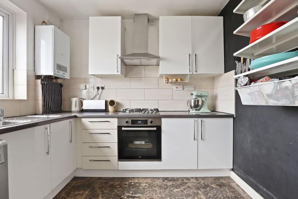 02-06edJHPropWorld - 83b Sydenham Road - 6 (1)-med
