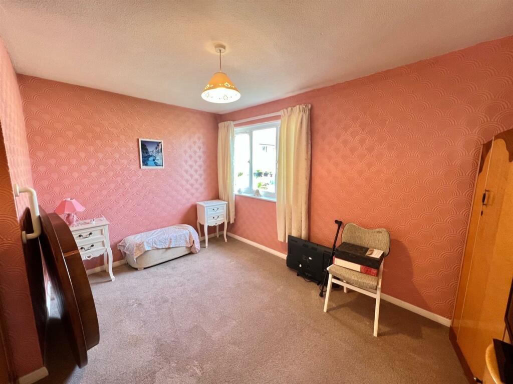 Bramleys Estate Agents - Copley Avenue - Meltham (