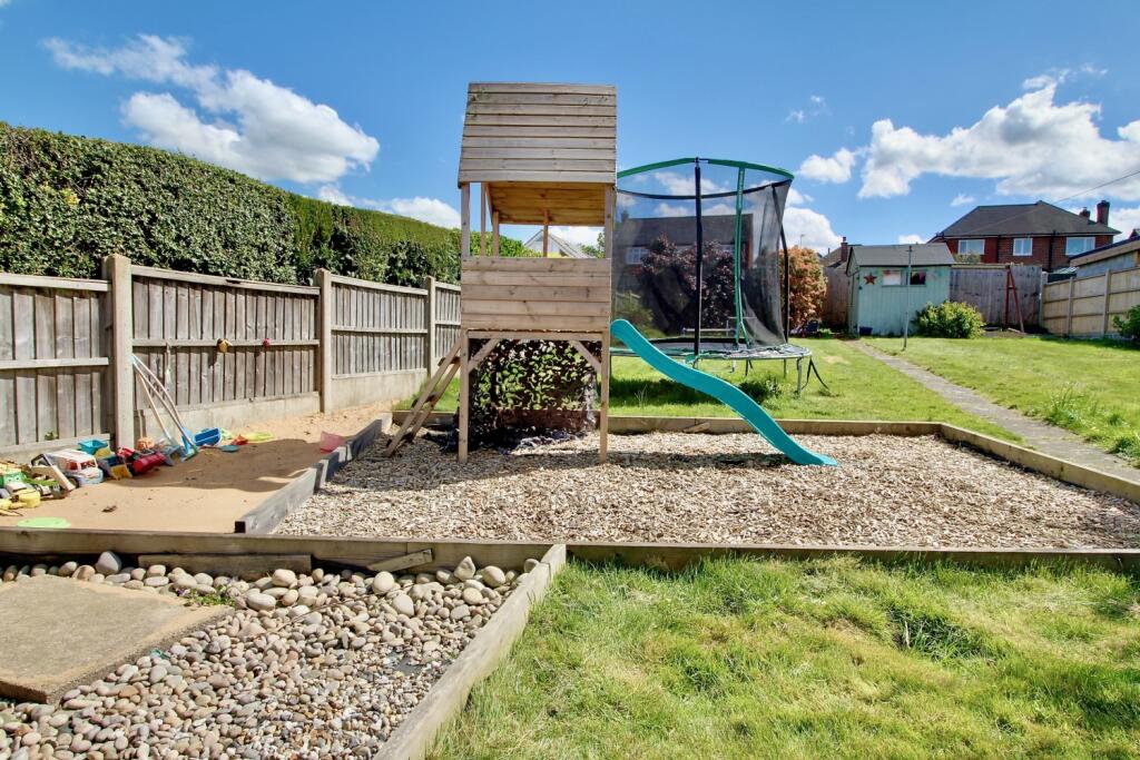 Play Area - EweMove Hinckley Gus Critchlow