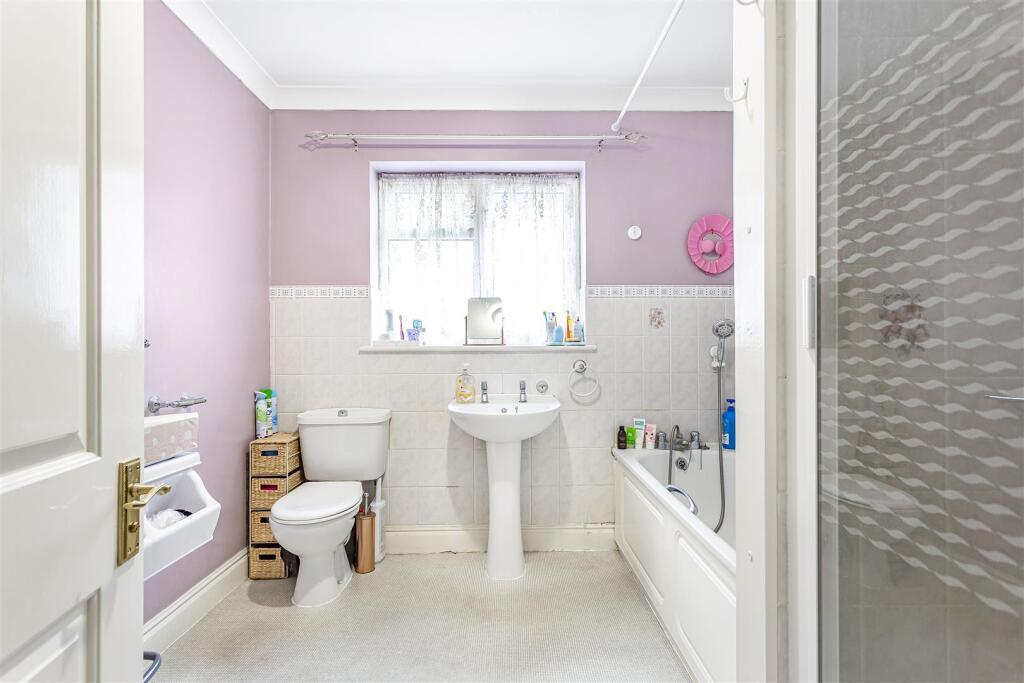 Bathroom Wolsey Road.jpg