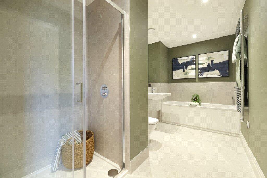 Showhome Family Bath