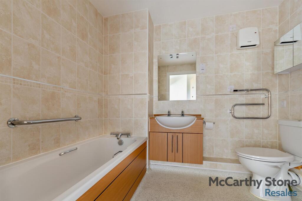 8660279-interior03-800.jpg