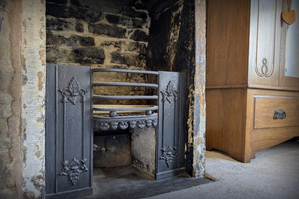 Winter Hill EweMove Brighouse Southowram (32)