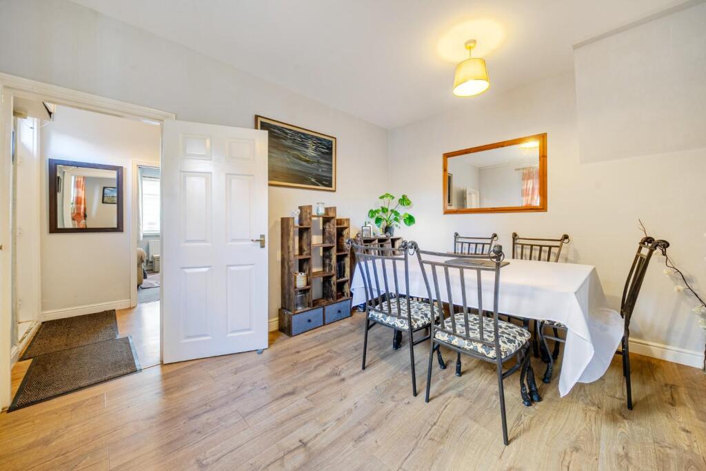 2nd view DINING ROOM.jpg