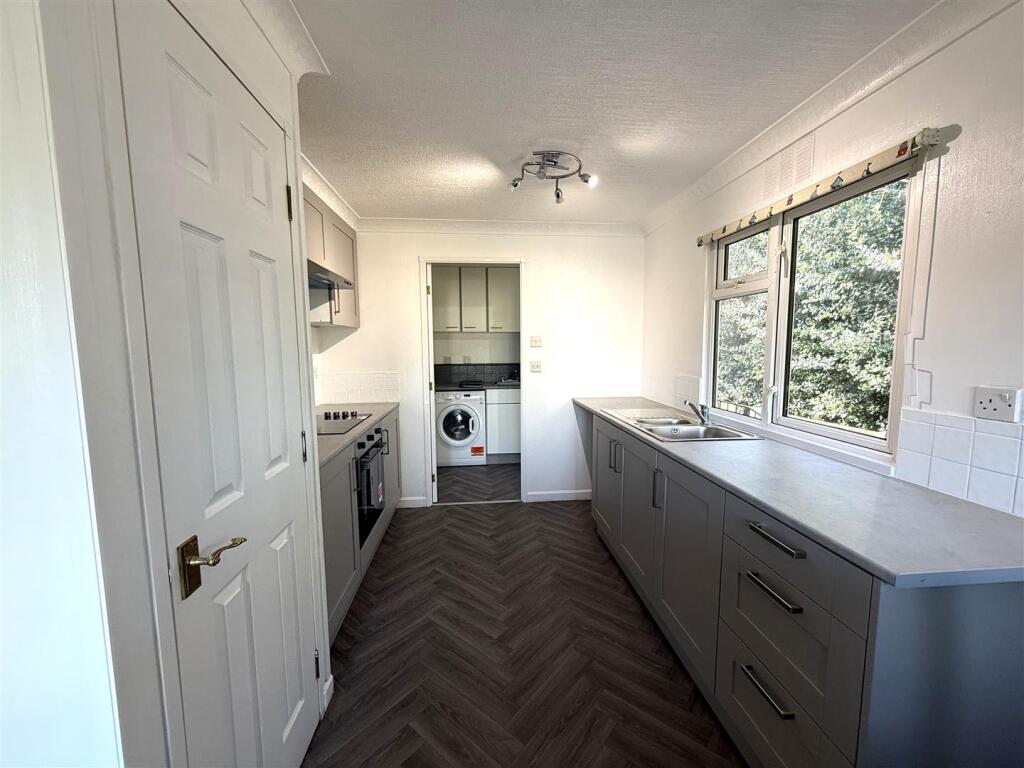 58 lower kitchen new.jpeg