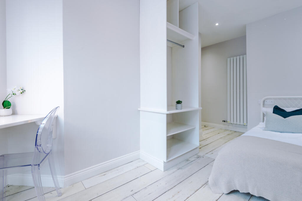 67 Woodcroft Road Bedroom 8