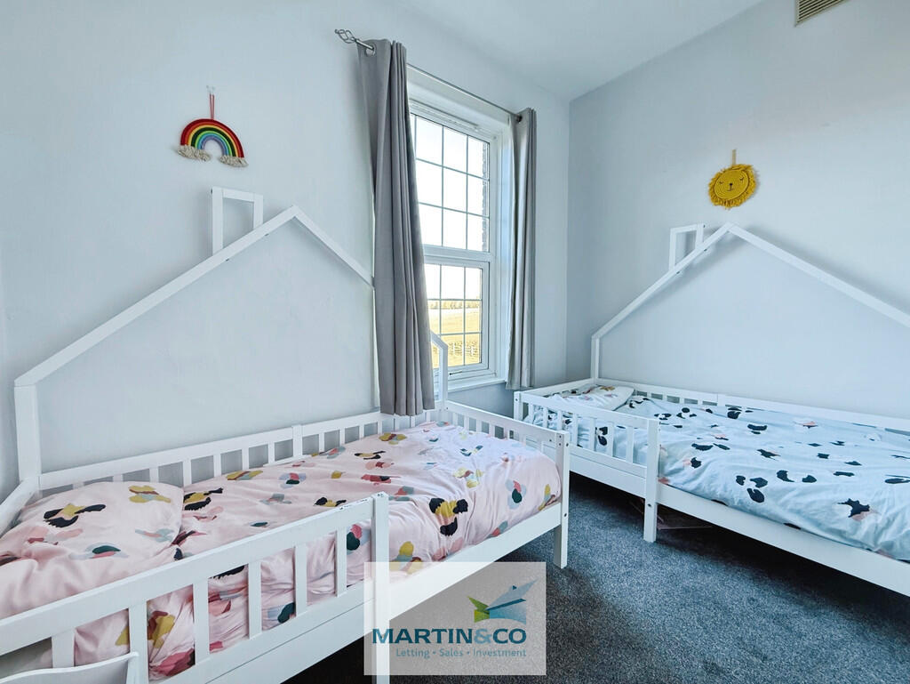 9f460694--4B79-B9...