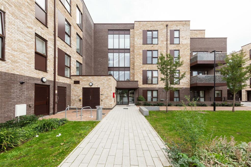 Oakum Square