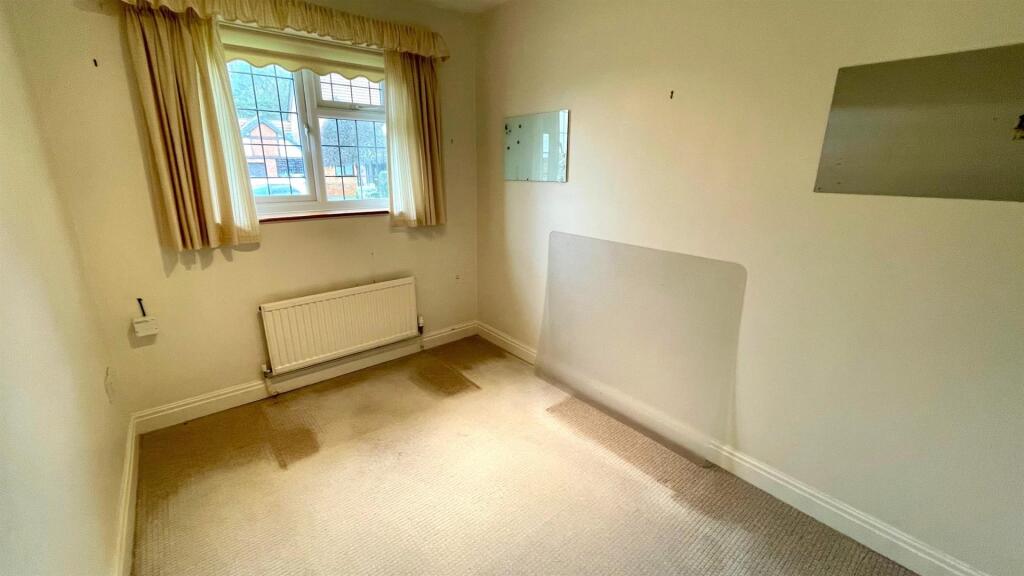 BEDROOM 3