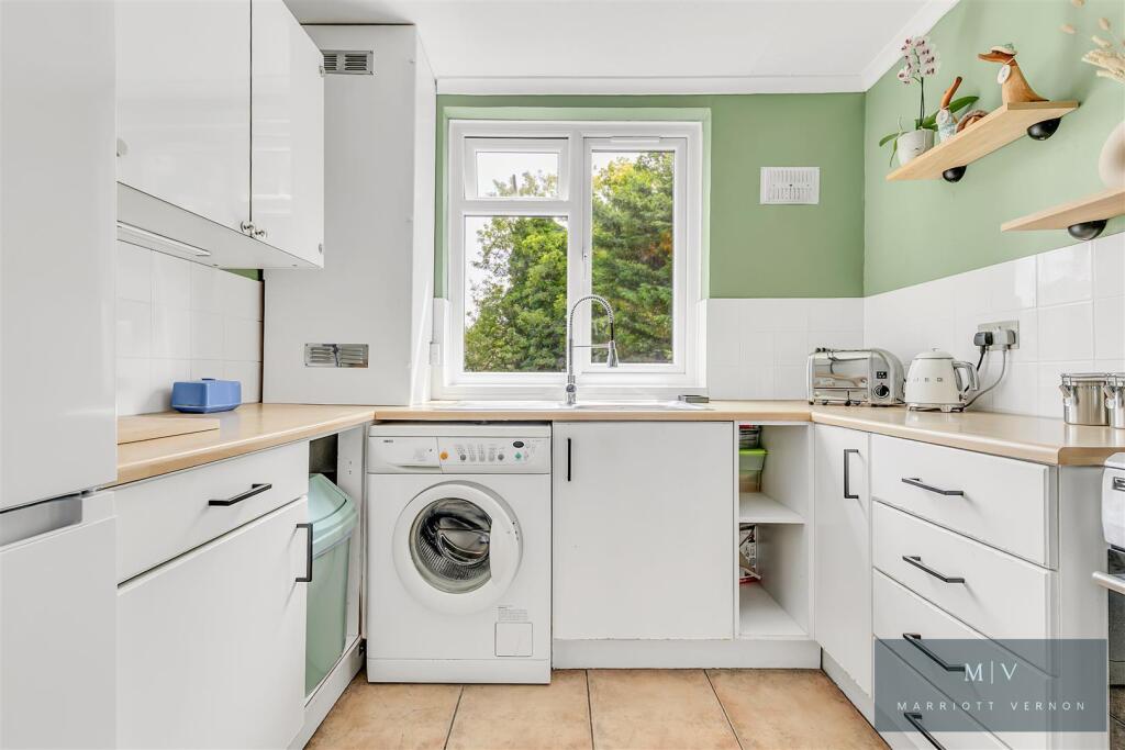 F3 19 Birdhurst Road MV-6.jpg