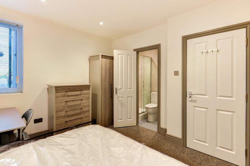 35 Sutherland Road-20.jpg