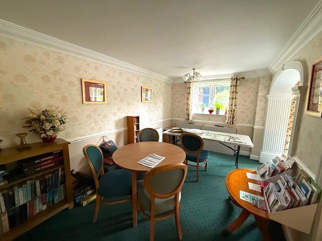 Communal lounge 2 .jpg