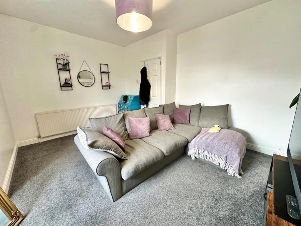 Top Floor Living Room 3.jpg