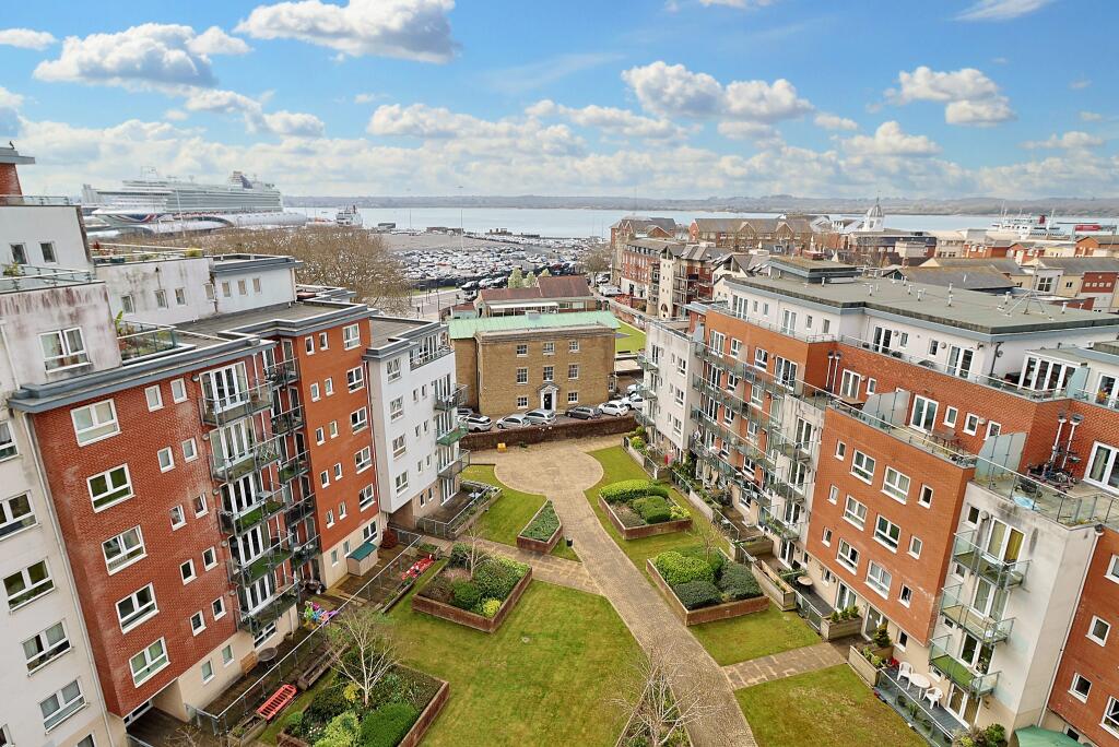 Flat 48, Oceana Boulevard, Briton Street, Southampton,    SO14 3HU